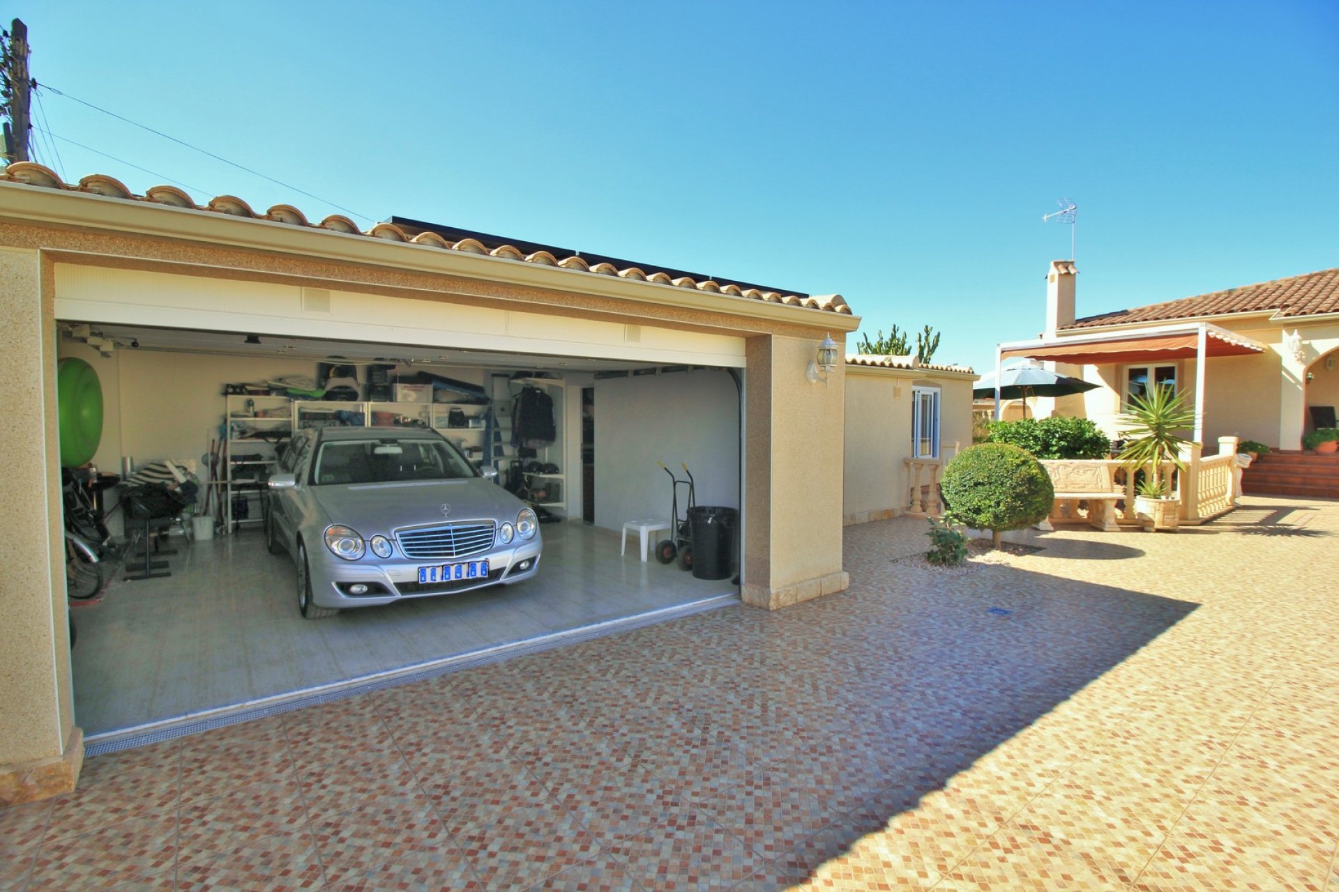 Resale - Villa - Torrevieia - La Siesta