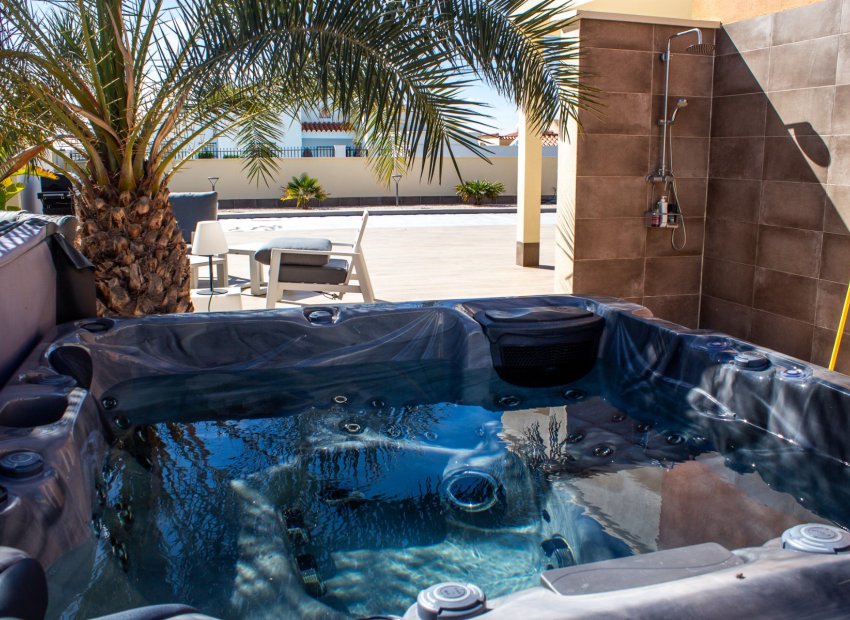 Resale - Villa - Torrevieia - La Siesta