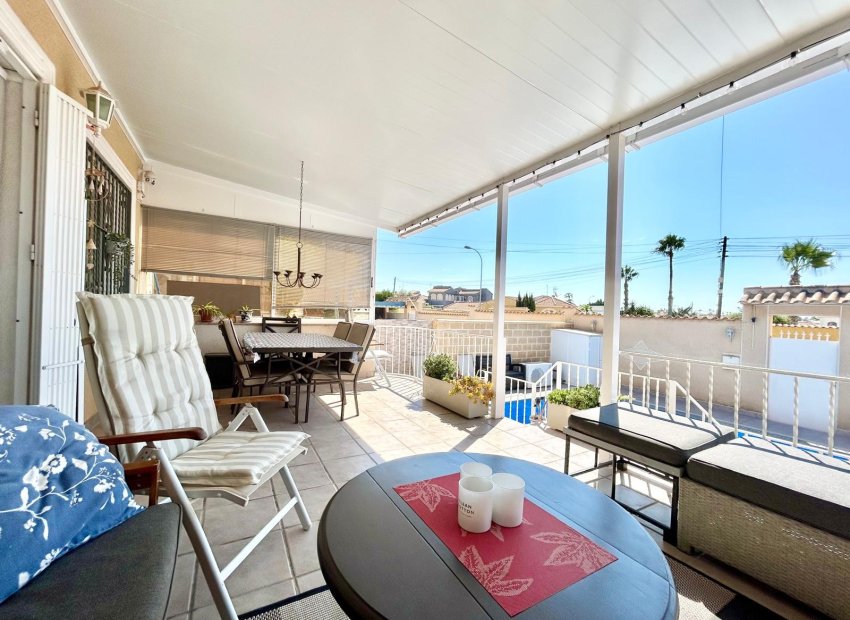 Resale - Villa - Torrevieia - La Siesta