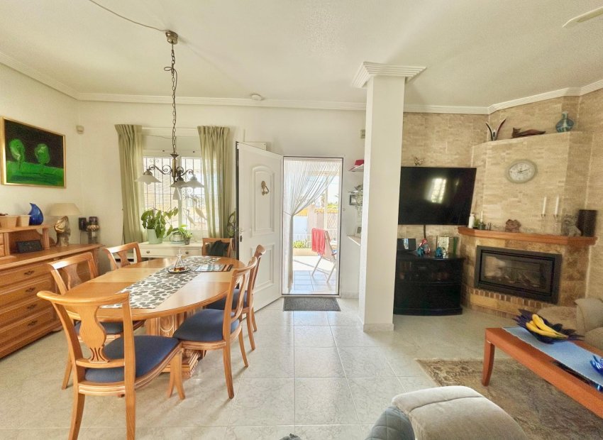 Resale - Villa - Torrevieia - La Siesta