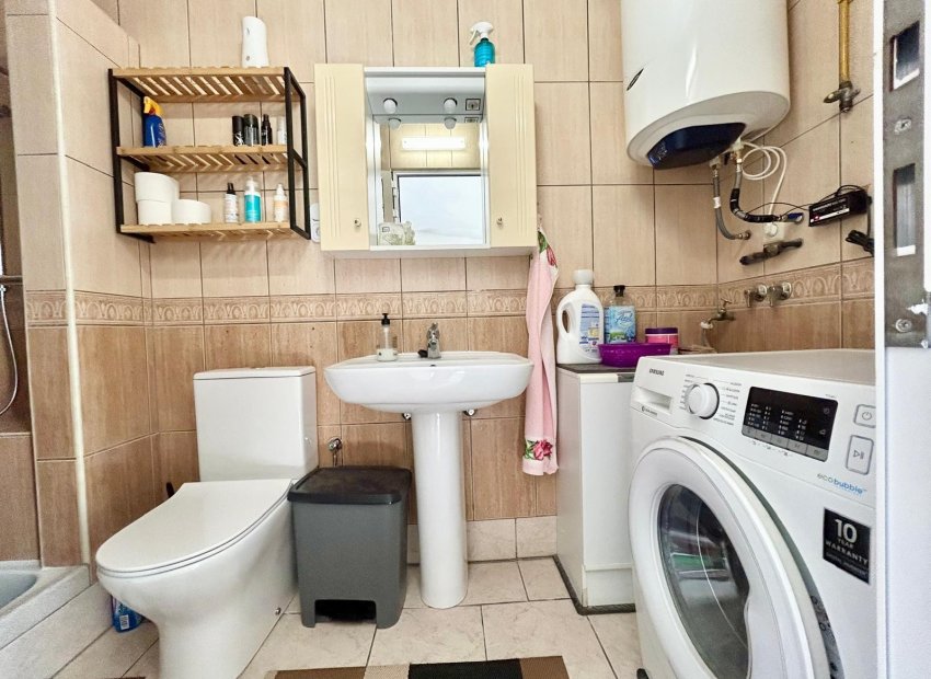 Resale - Villa - Torrevieia - La Siesta