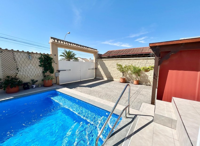 Resale - Villa - Torrevieia - La Siesta