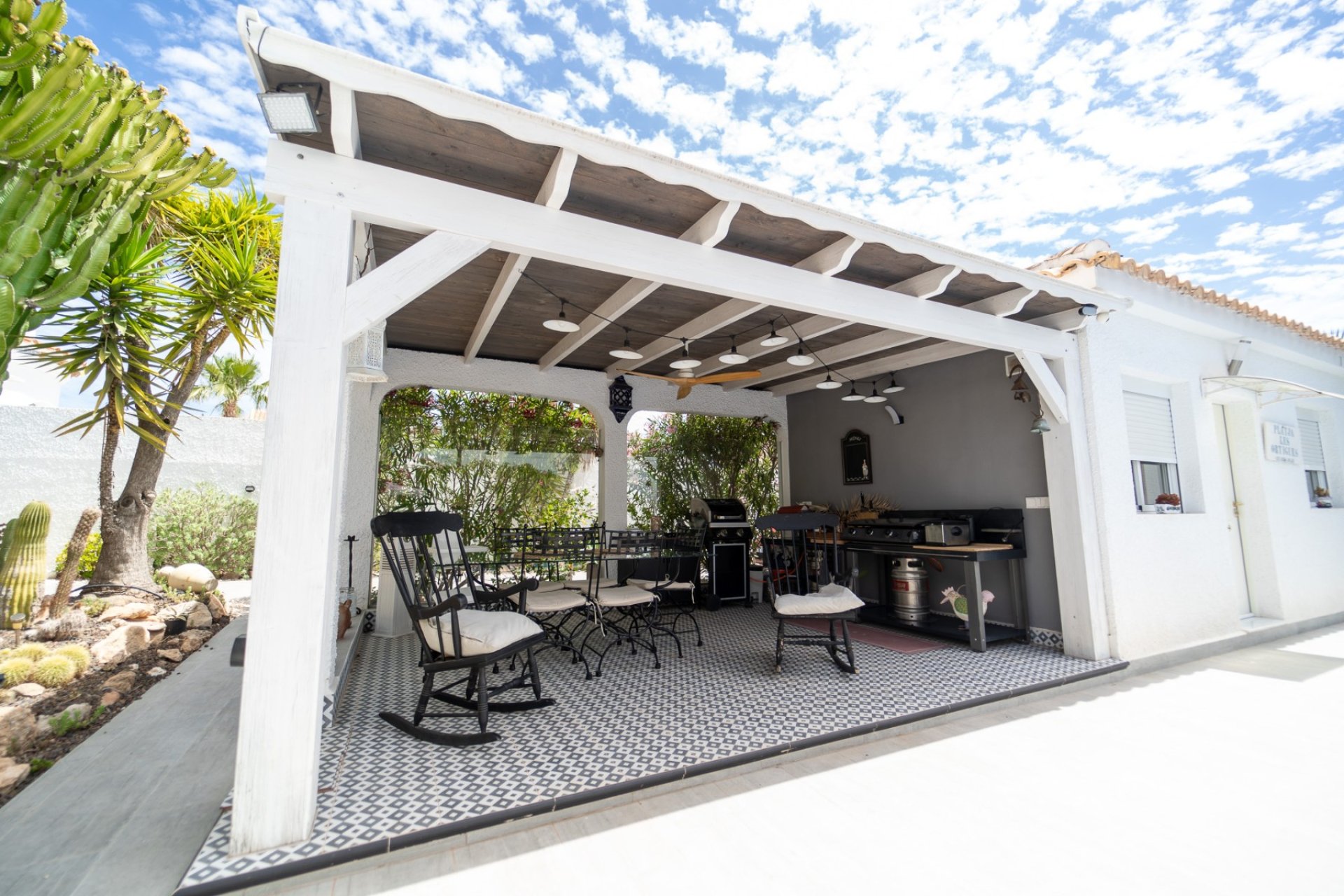 Resale - Villa - Torrevieia - La Siesta