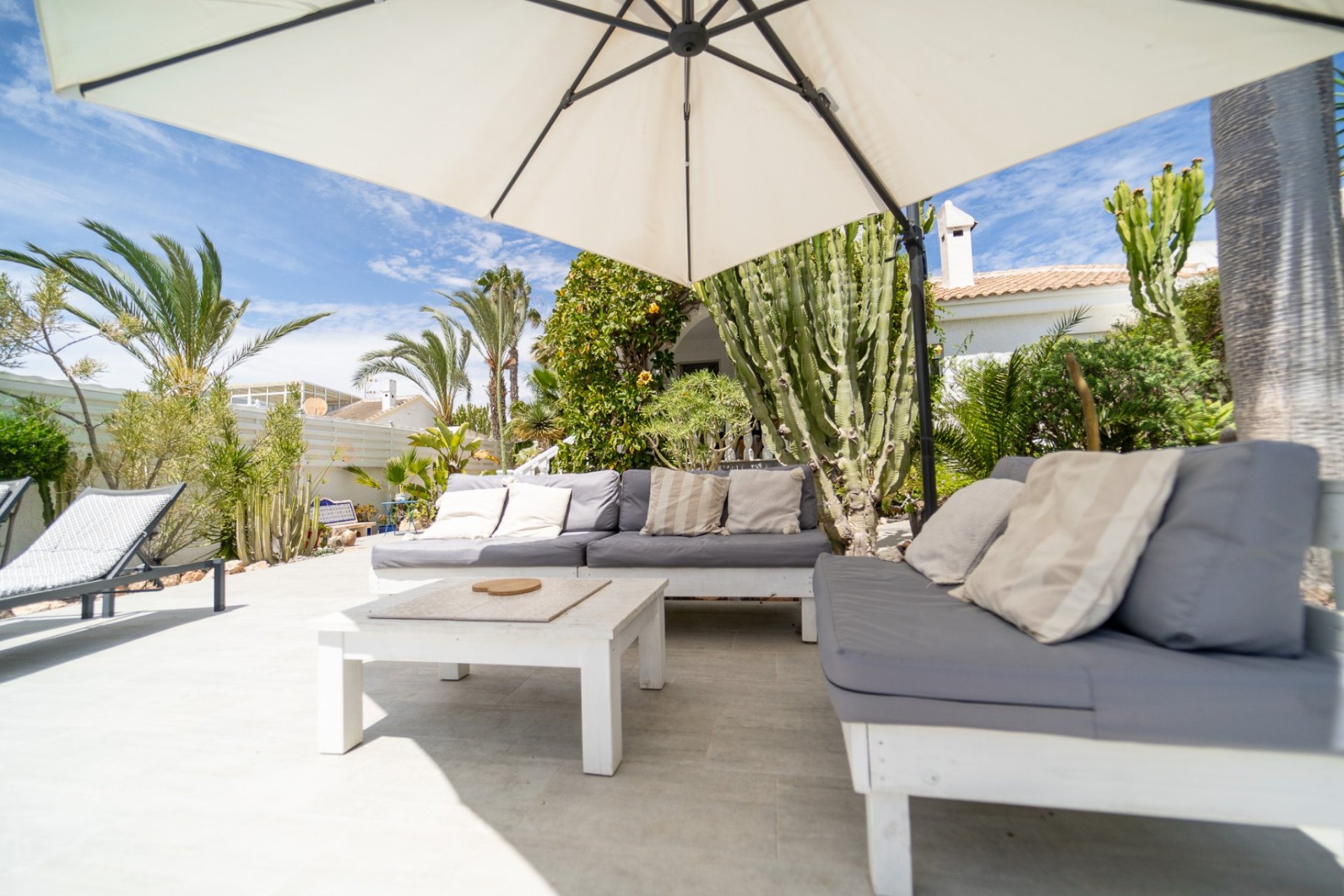 Resale - Villa - Torrevieia - La Siesta