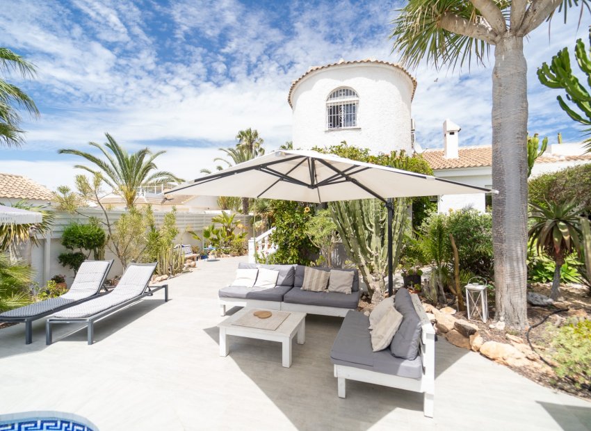 Resale - Villa - Torrevieia - La Siesta