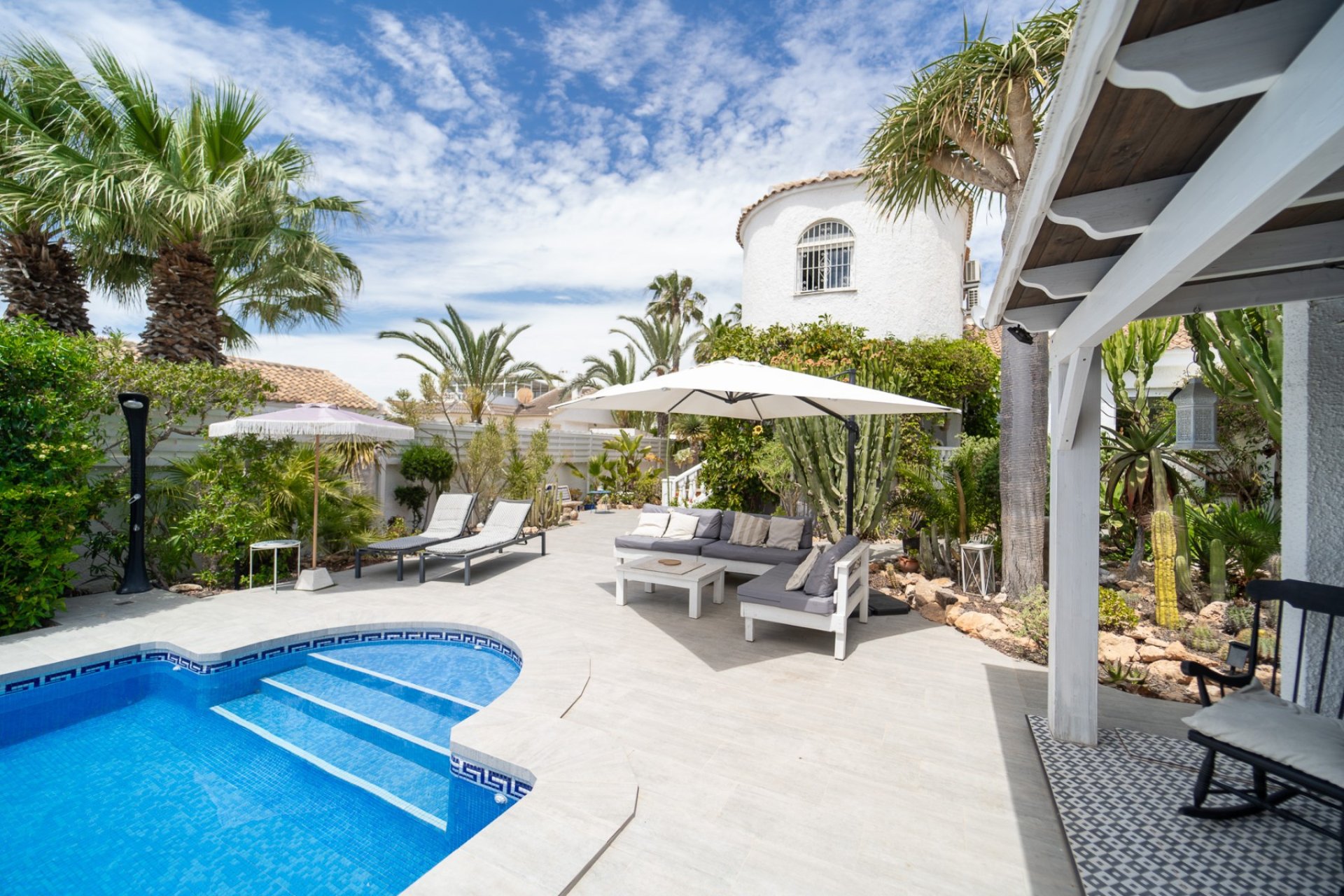 Resale - Villa - Torrevieia - La Siesta