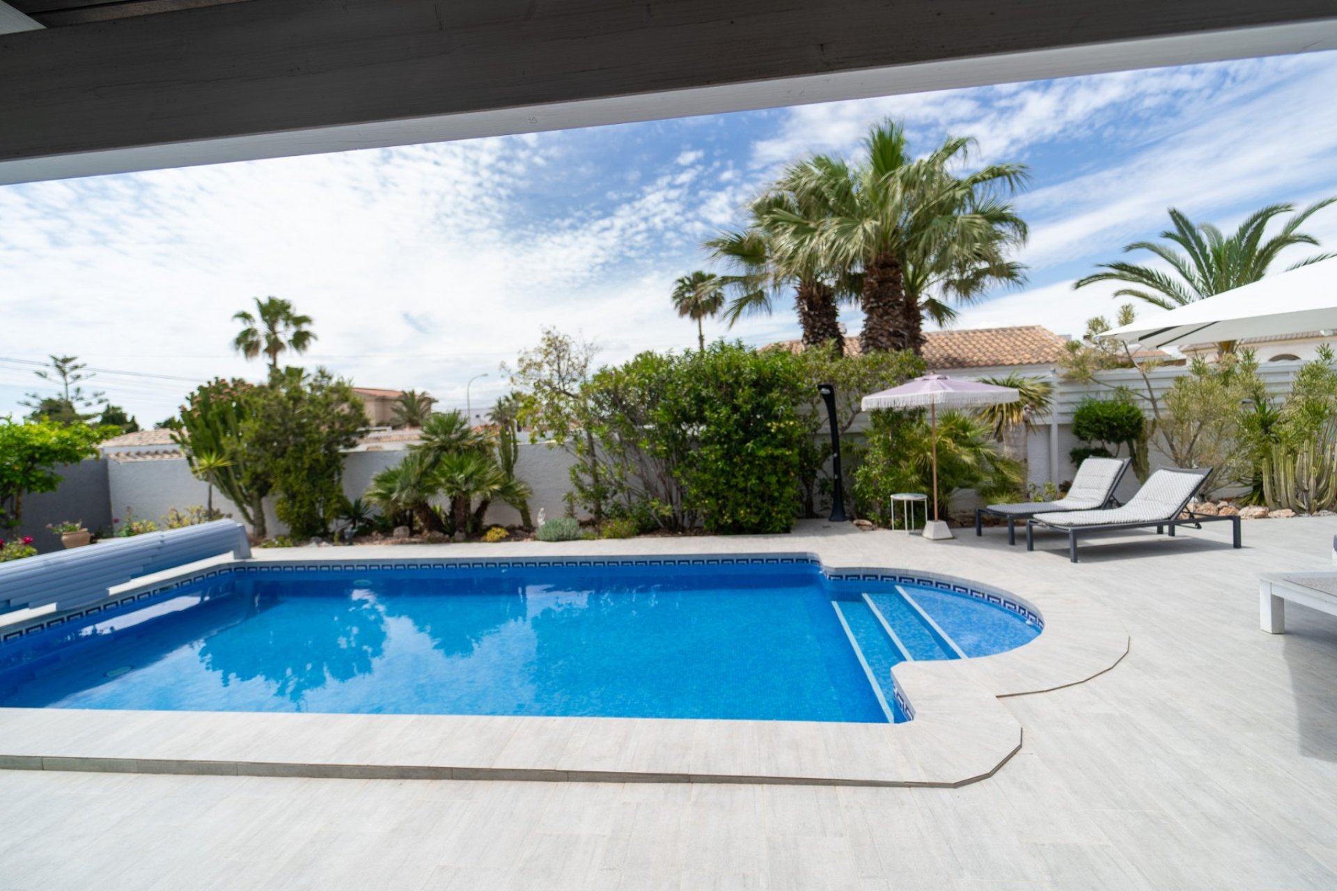 Resale - Villa - Torrevieia - La Siesta