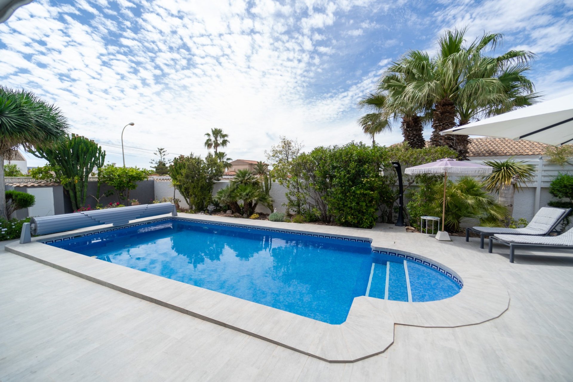 Resale - Villa - Torrevieia - La Siesta
