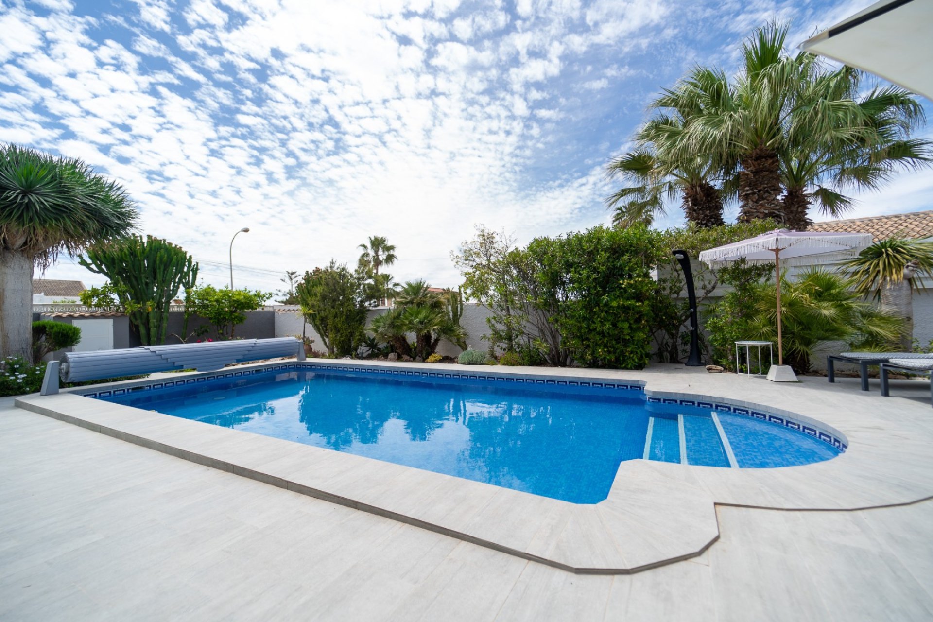 Resale - Villa - Torrevieia - La Siesta