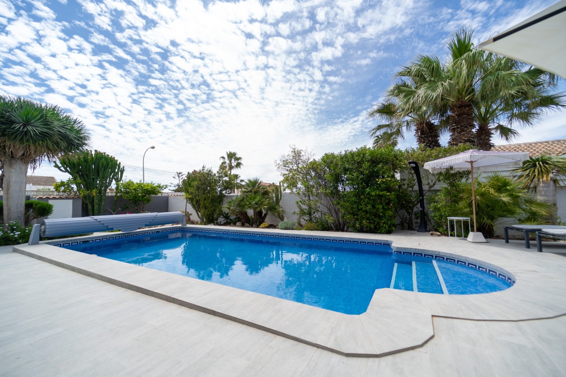 Resale - Villa - Torrevieia - La Siesta