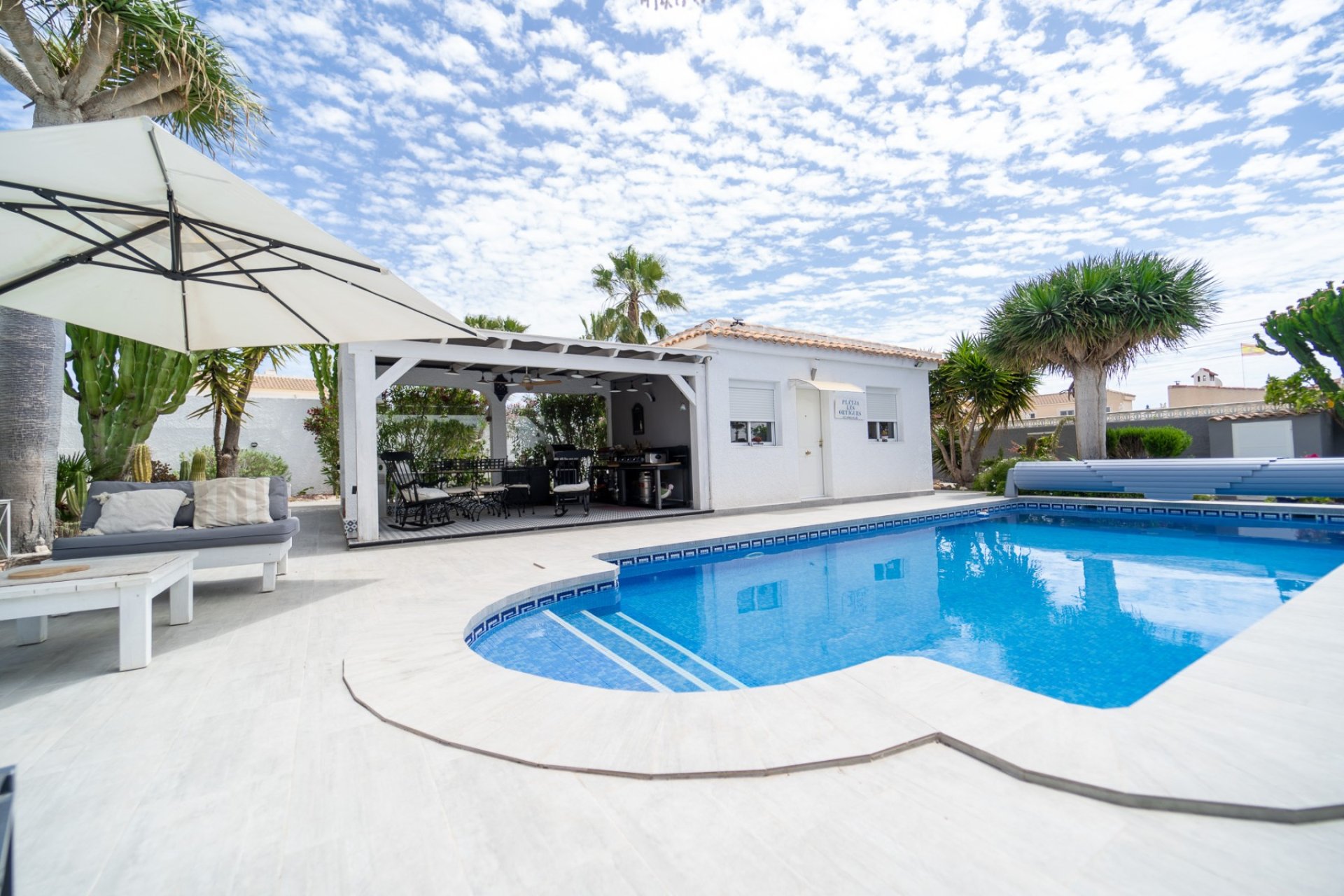 Resale - Villa - Torrevieia - La Siesta
