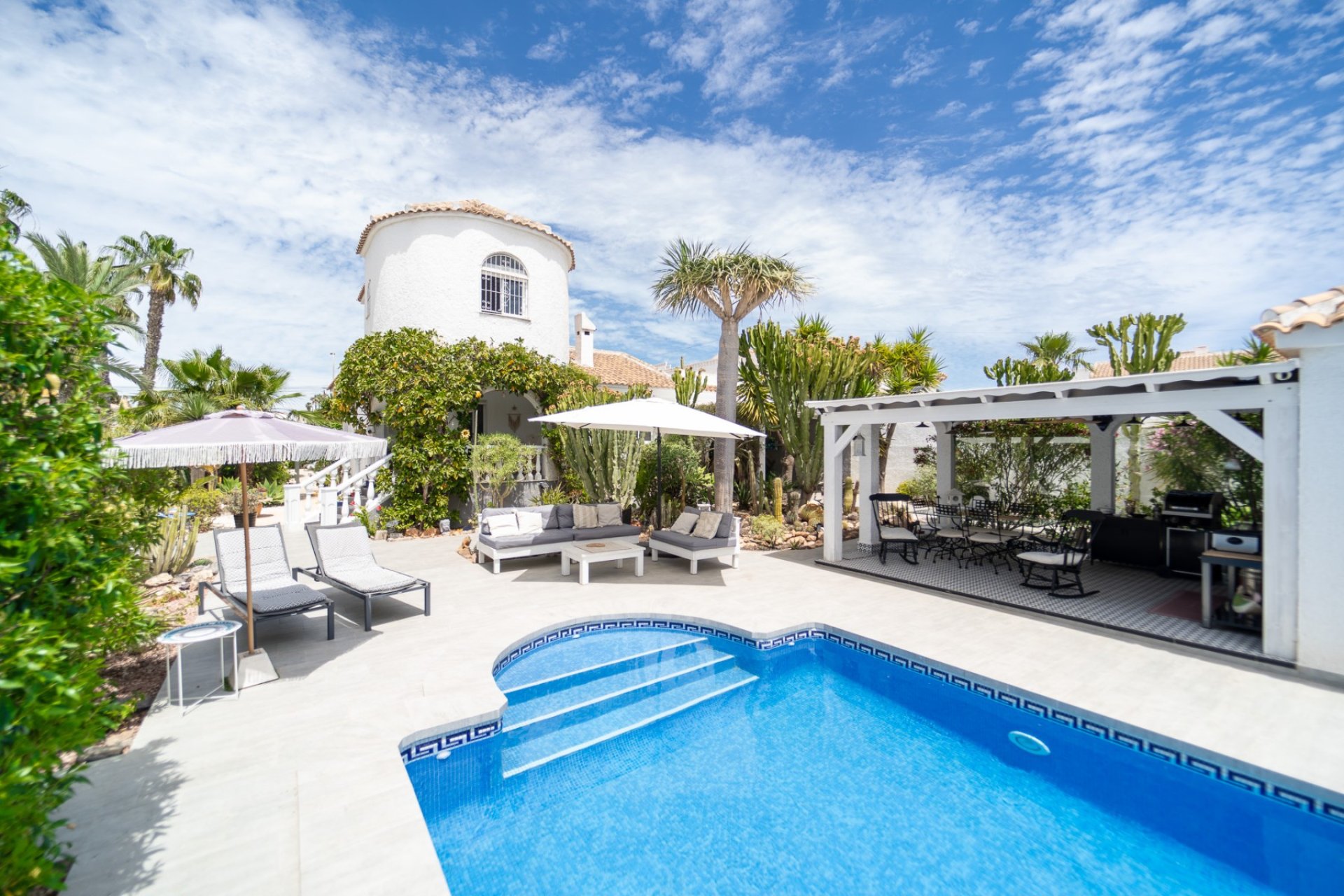 Resale - Villa - Torrevieia - La Siesta