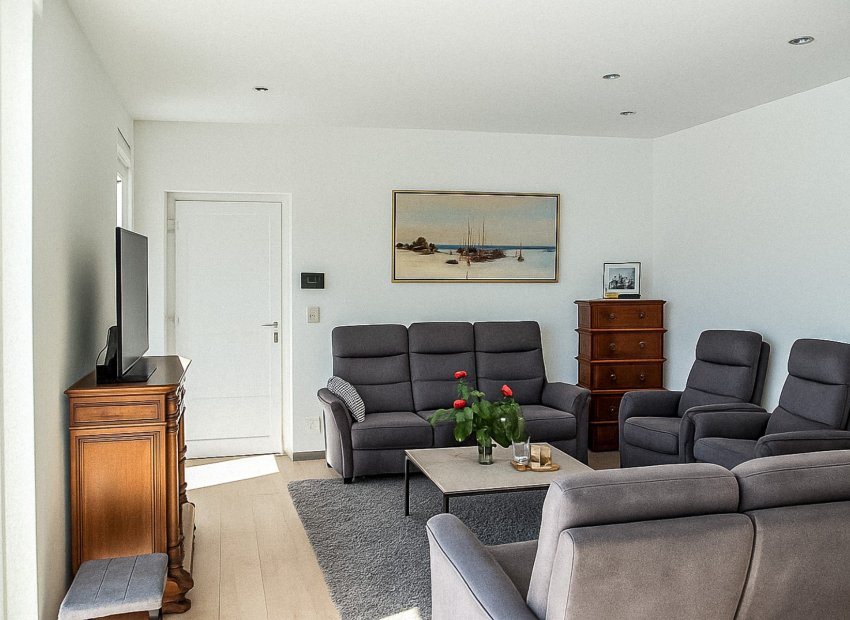 Resale - Villa - Torrevieia - La Siesta