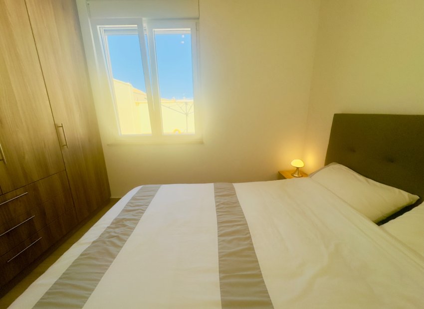 Resale - Villa - Torrevieia - La Siesta