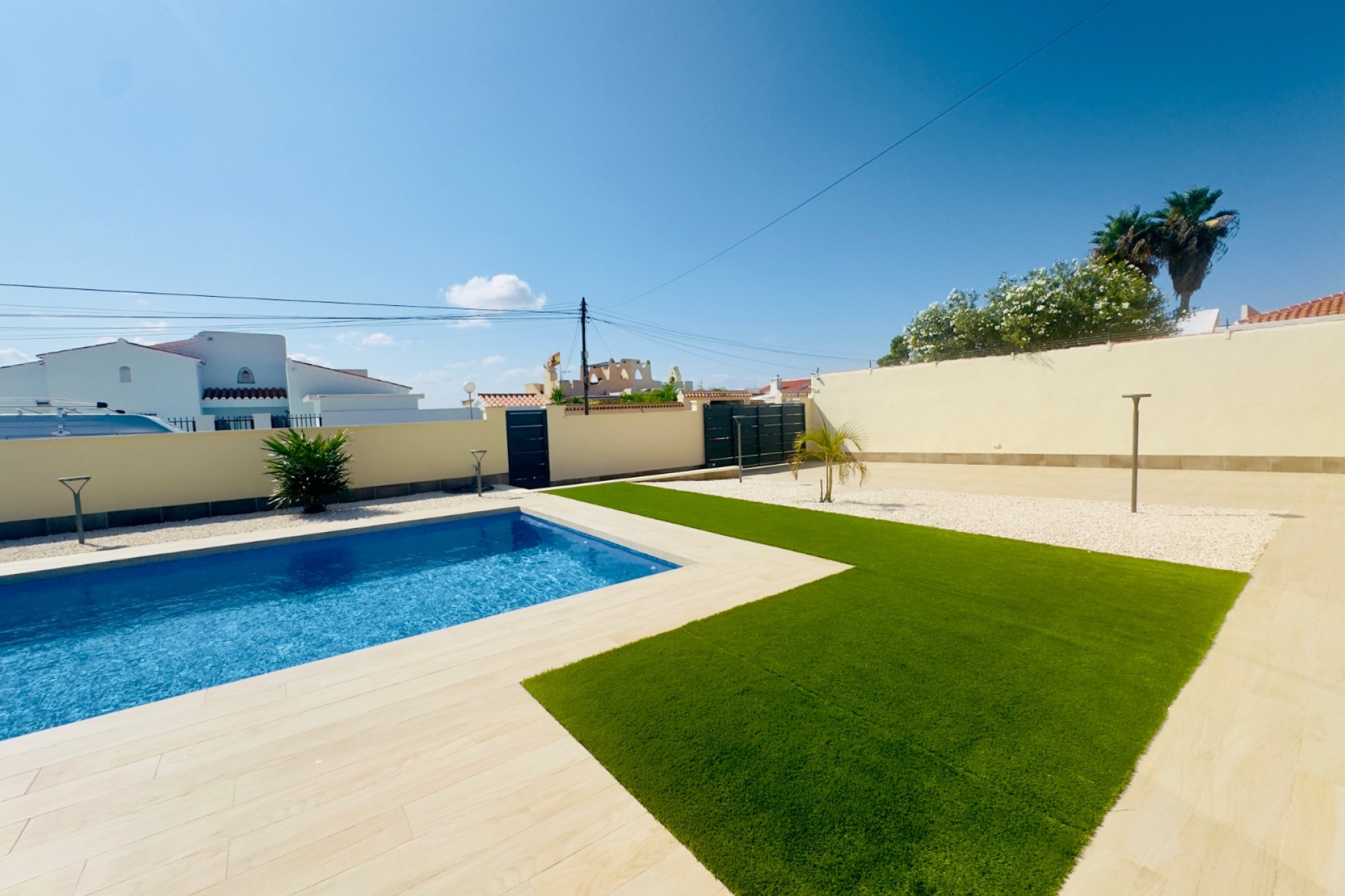 Resale - Villa - Torrevieia - La Siesta