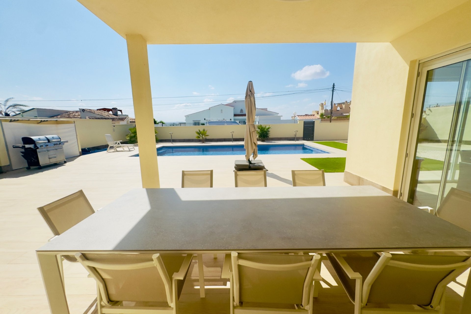Resale - Villa - Torrevieia - La Siesta