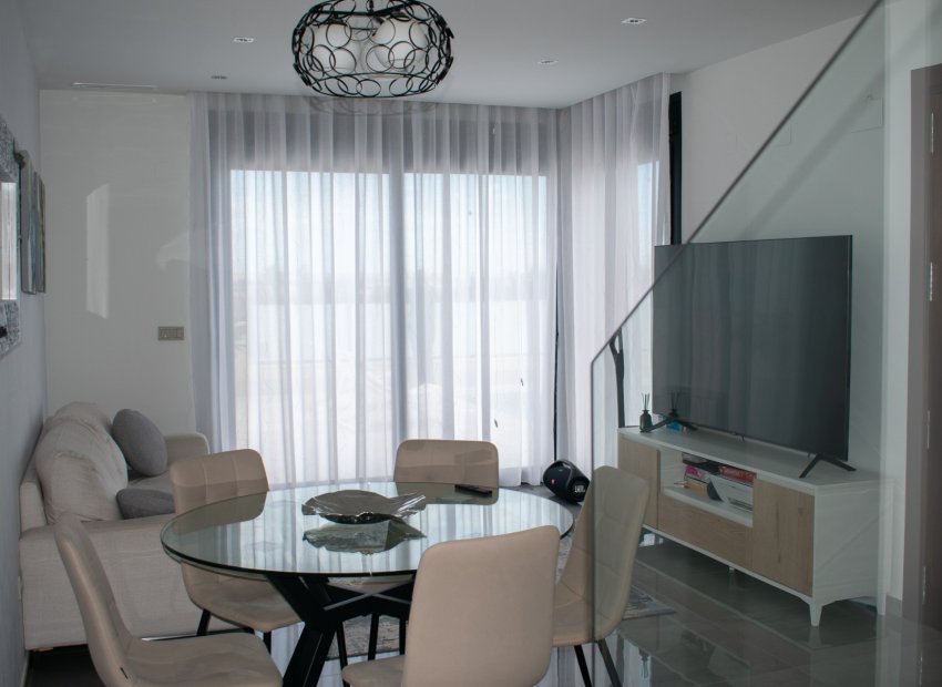 Resale - Villa - Torrevieia - Los Altos