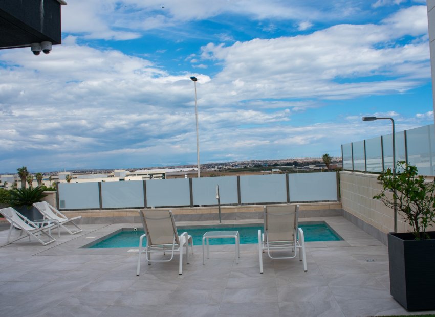 Resale - Villa - Torrevieia - Los Altos