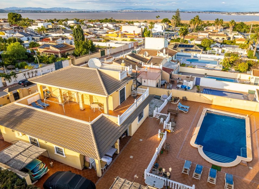 Resale - Villa - Torrevieia - LOS BALCONES - LOS ALTOS