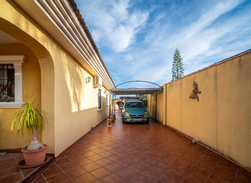 Resale - Villa - Torrevieia - LOS BALCONES - LOS ALTOS