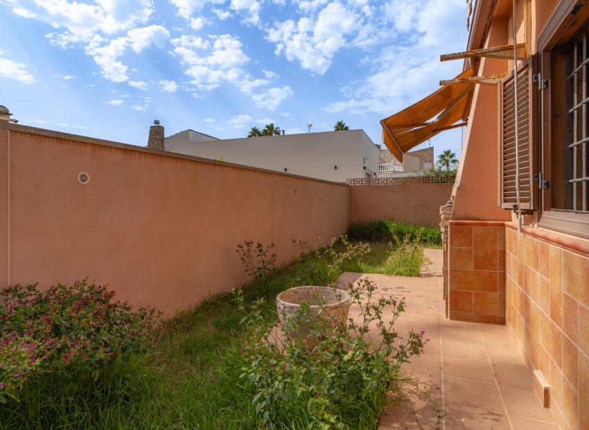 Resale - Villa - Torrevieia - LOS BALCONES - LOS ALTOS