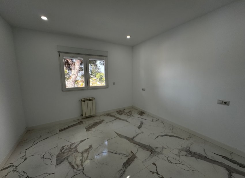 Resale - Villa - Torrevieia - Los Balcones