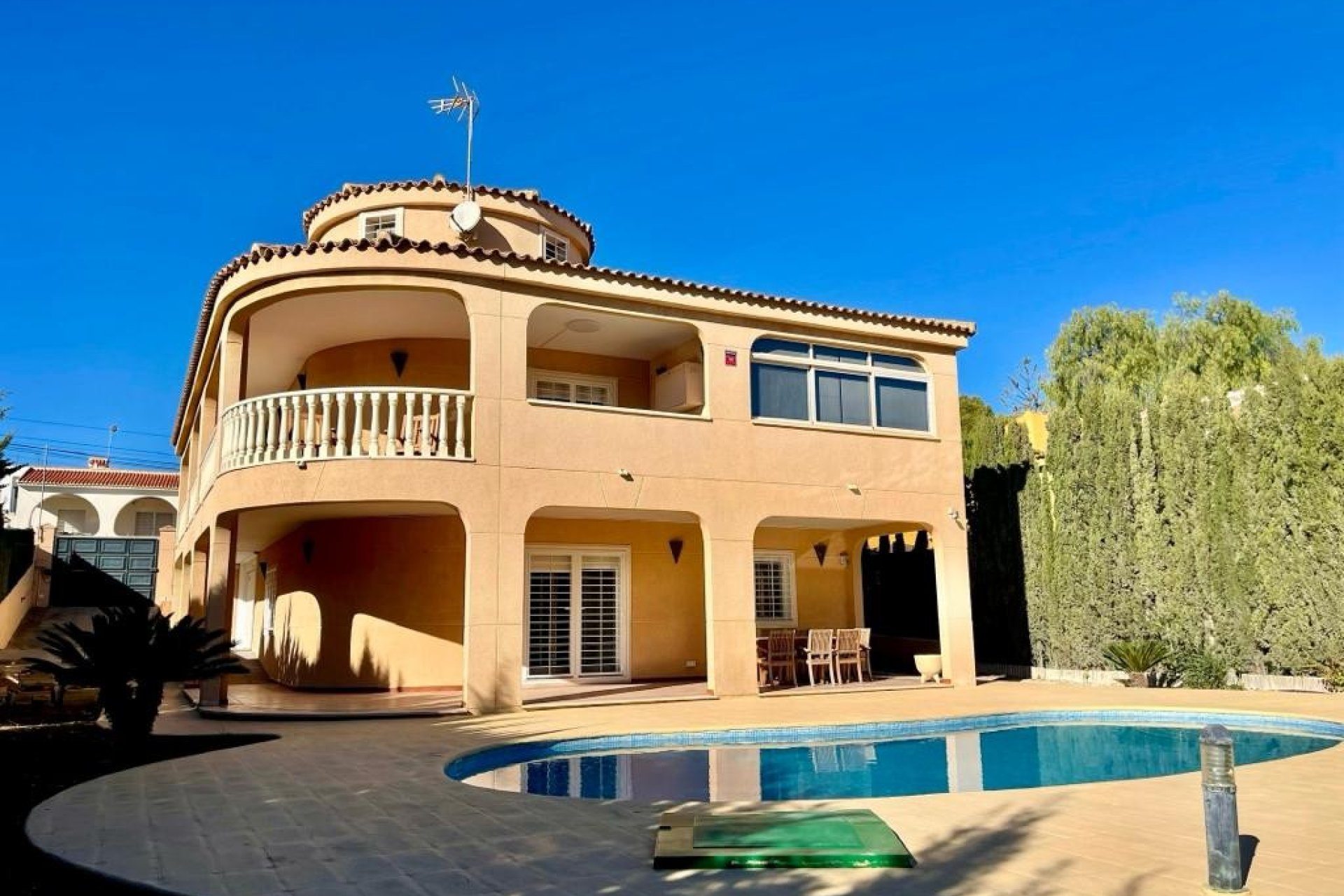Resale - Villa - Torrevieia - Los Balcones
