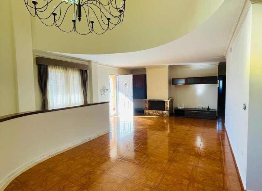 Resale - Villa - Torrevieia - Los Balcones