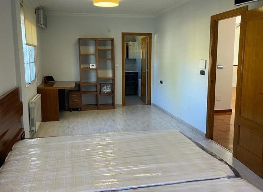 Resale - Villa - Torrevieia - Los Balcones