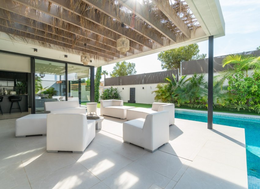 Resale - Villa - Torrevieia - Los Balcones