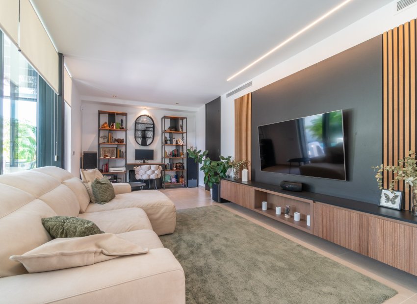 Resale - Villa - Torrevieia - Los Balcones