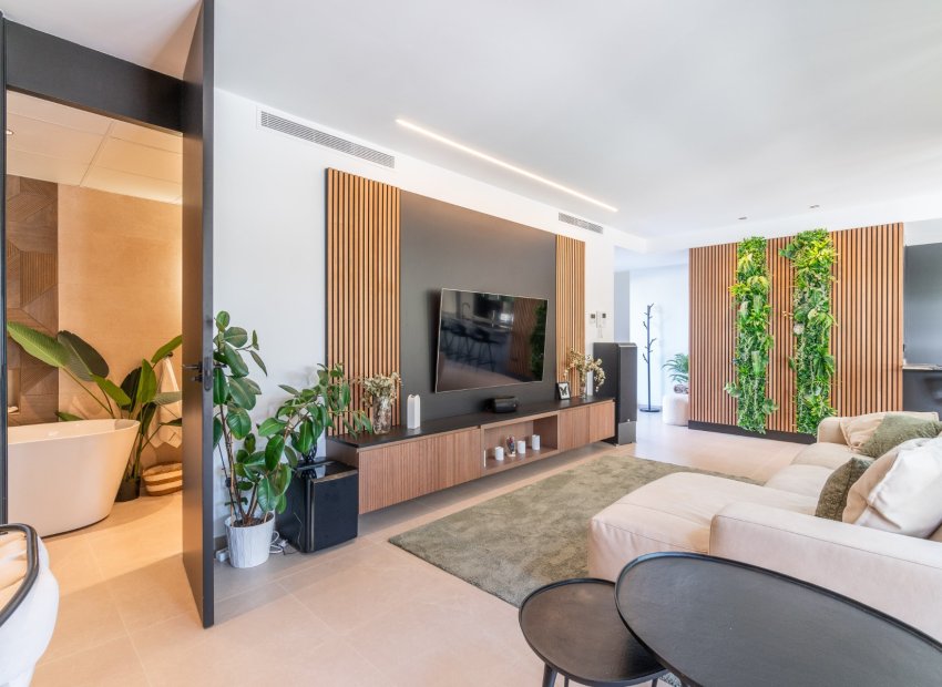 Resale - Villa - Torrevieia - Los Balcones