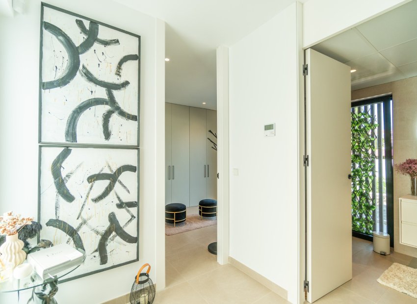 Resale - Villa - Torrevieia - Los Balcones