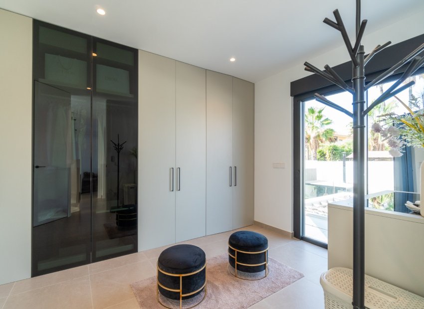 Resale - Villa - Torrevieia - Los Balcones