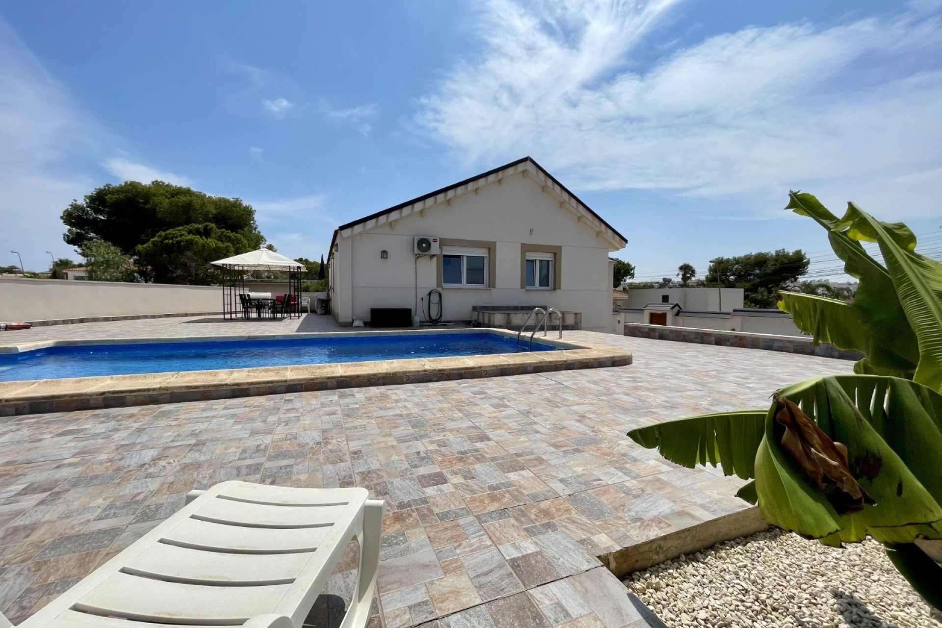 Resale - Villa - Torrevieia - Los Balcones