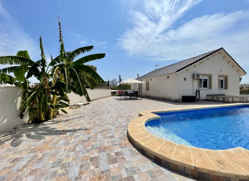 Resale - Villa - Torrevieia - Los Balcones