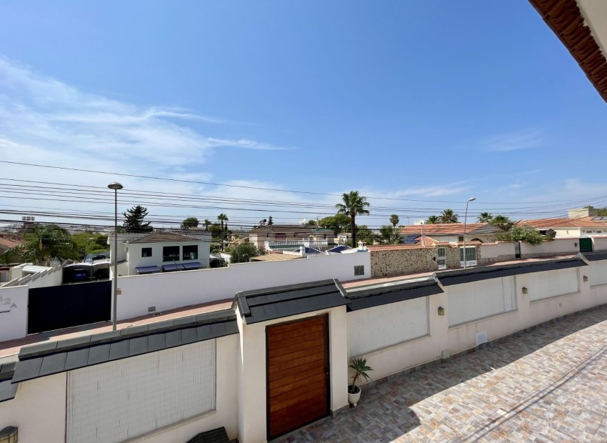 Resale - Villa - Torrevieia - Los Balcones