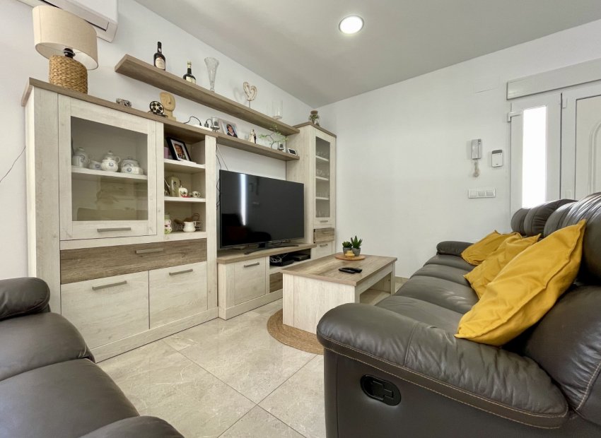 Resale - Villa - Torrevieia - Los Balcones