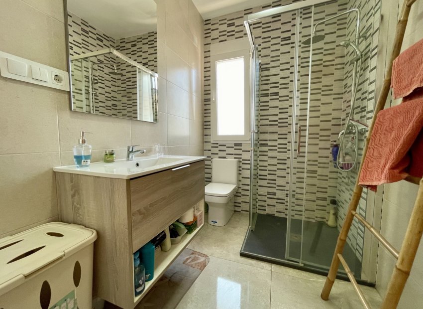 Resale - Villa - Torrevieia - Los Balcones