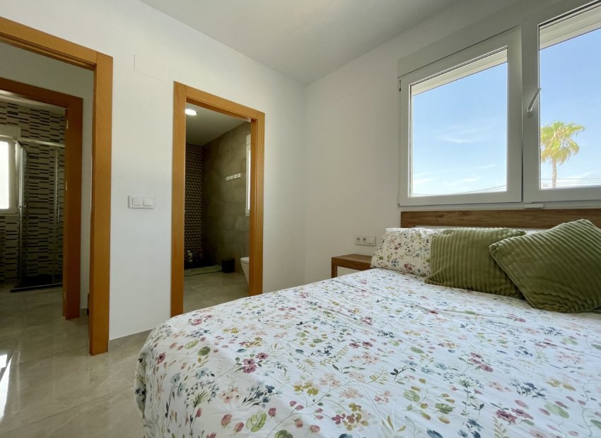 Resale - Villa - Torrevieia - Los Balcones