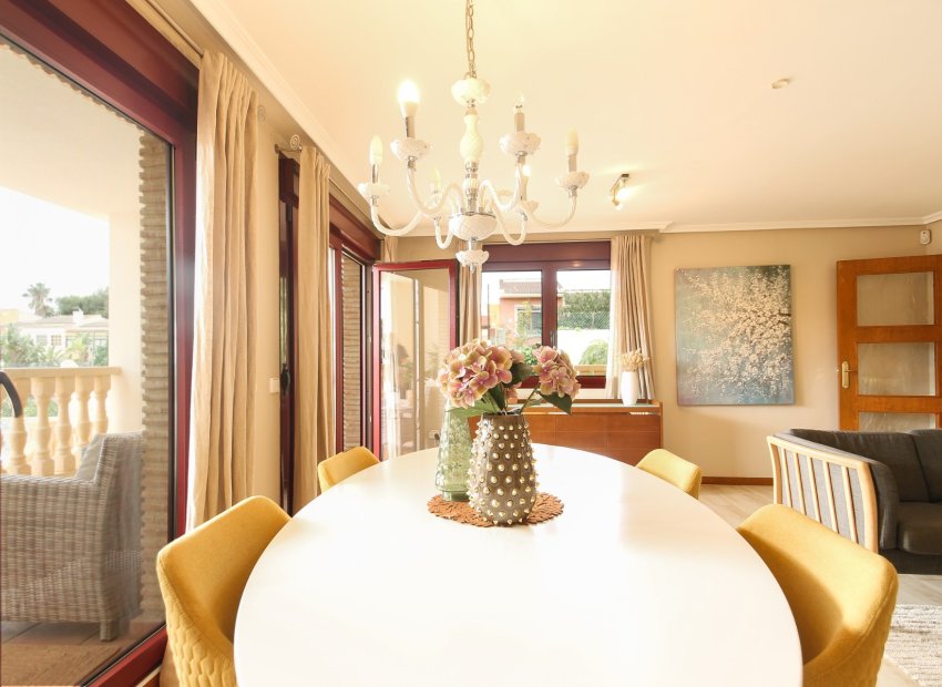 Resale - Villa - Torrevieia - Los Balcones