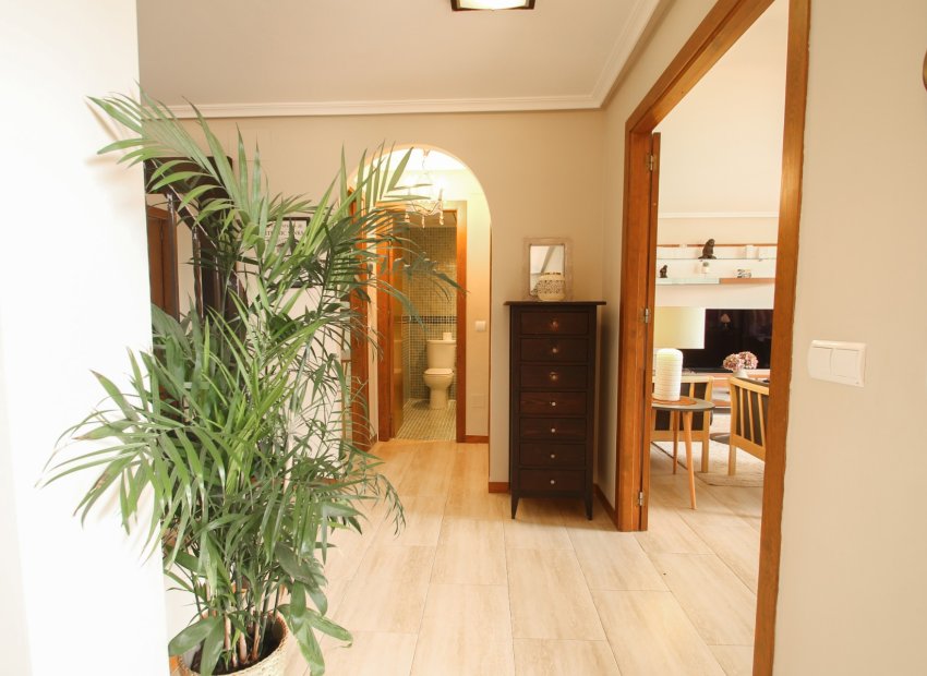 Resale - Villa - Torrevieia - Los Balcones