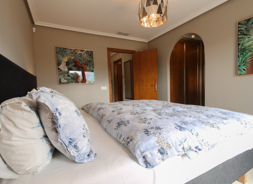 Resale - Villa - Torrevieia - Los Balcones