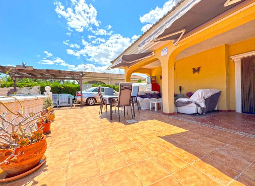 Resale - Villa - Torrevieia - Los Balcones