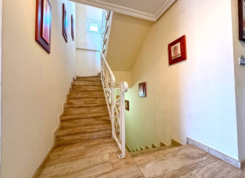 Resale - Villa - Torrevieia - Los Balcones