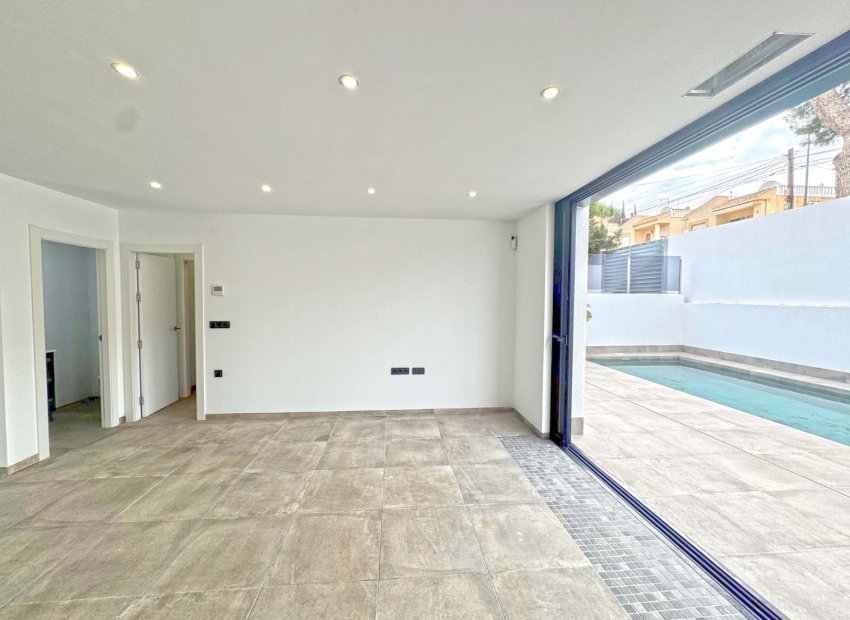 Resale - Villa - Torrevieia - Los Balcones