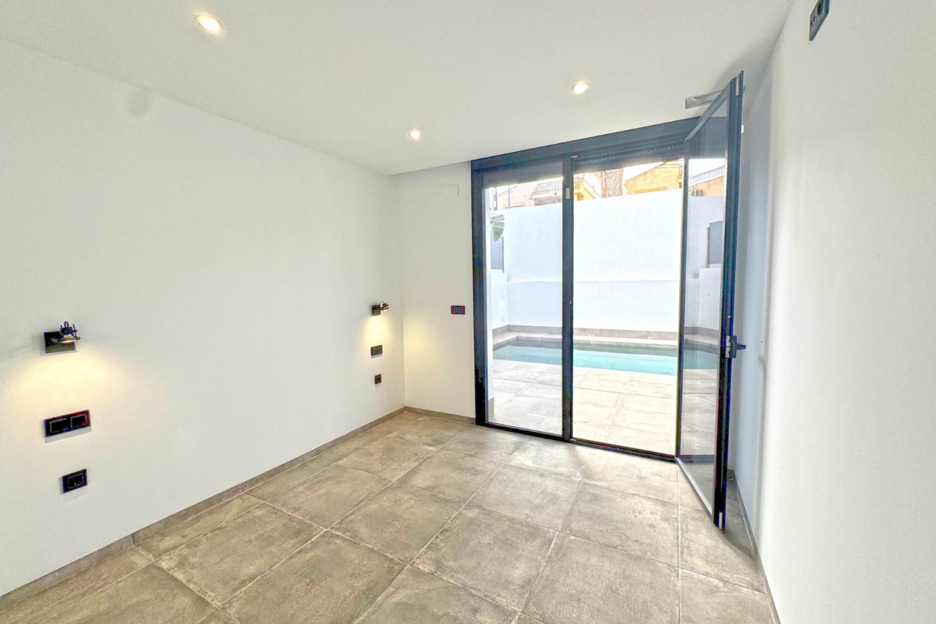 Resale - Villa - Torrevieia - Los Balcones