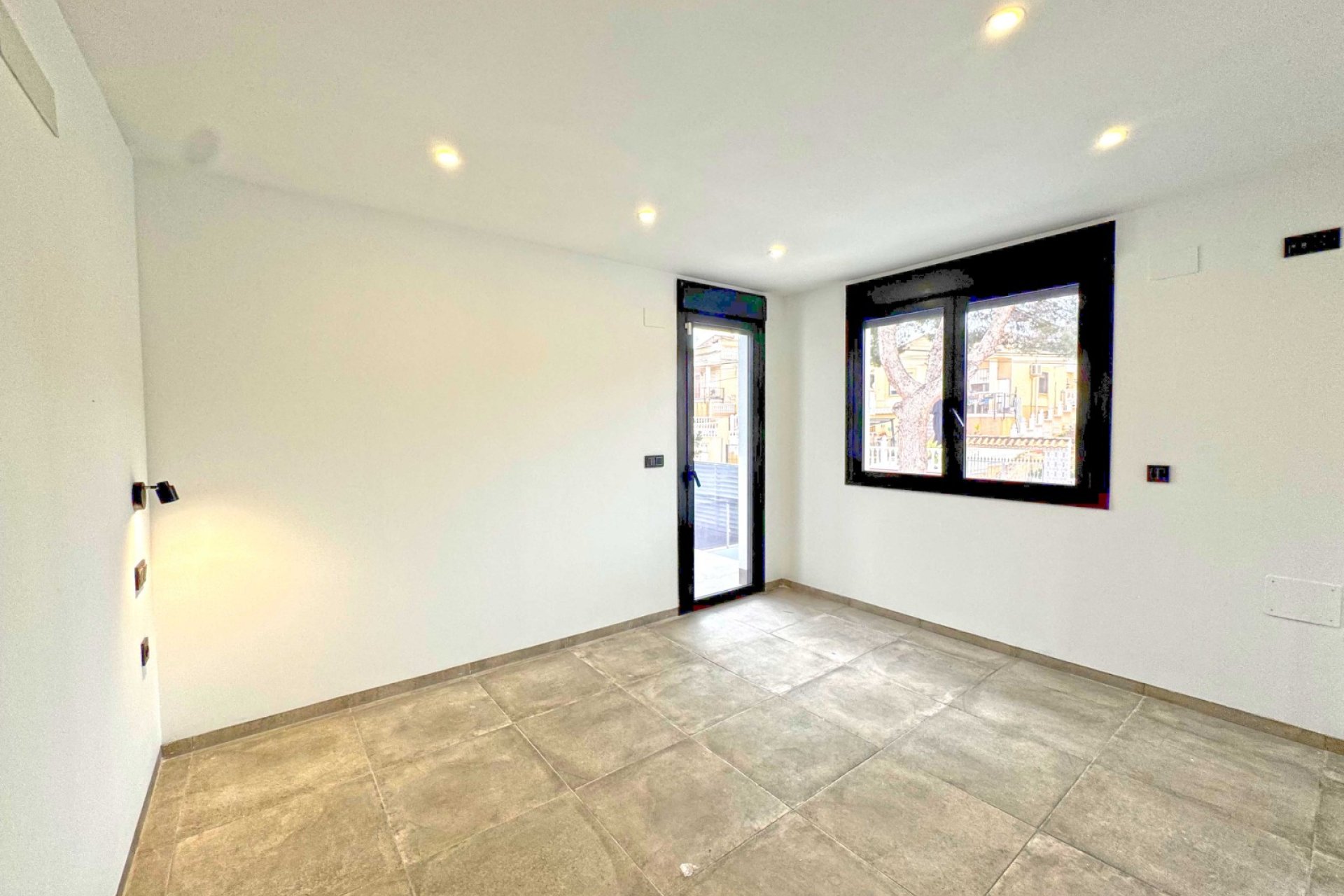 Resale - Villa - Torrevieia - Los Balcones