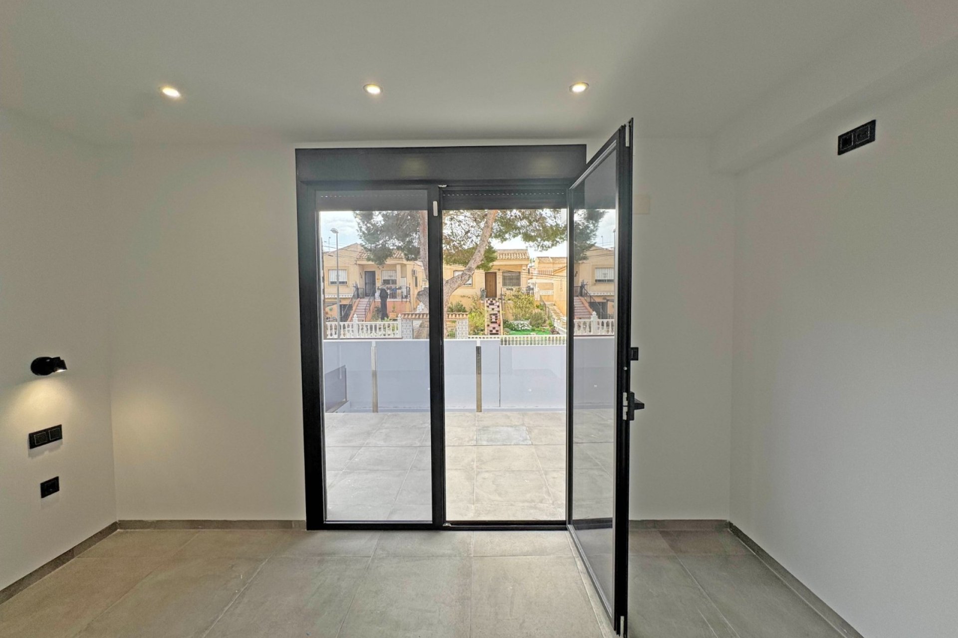 Resale - Villa - Torrevieia - Los Balcones