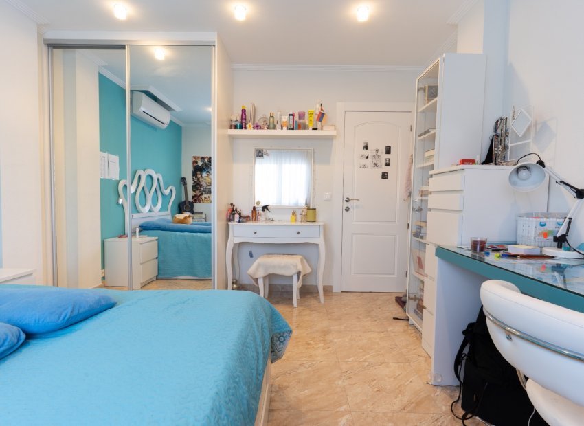 Resale - Villa - Torrevieia - Los Balcones